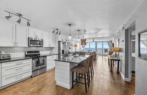 Daytona Beach Shores Condo | Coastal Luxury - Shores Club Unit 604