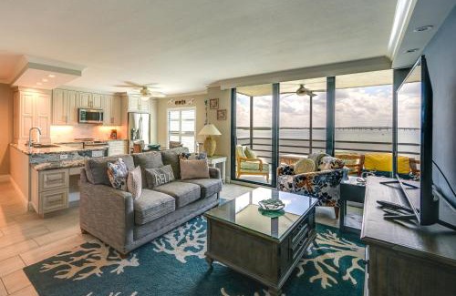 Marco Island Apartment | Coastal Marco Island Condo with Club Amenities!