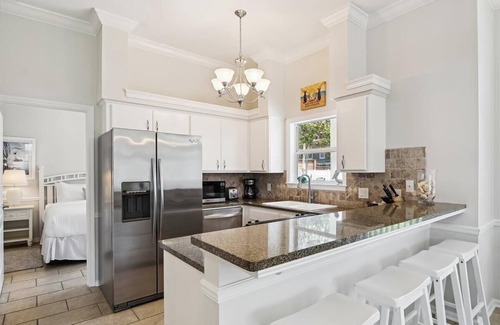White's Gulfview House | Coastal Retreat w/Private Pool + Firepit | 3-Min Walk to Beach Access | 4 Bikes