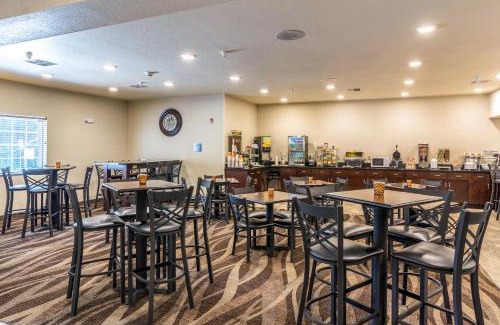 Erie Hotel | Cobblestone Hotel & Suites - Erie