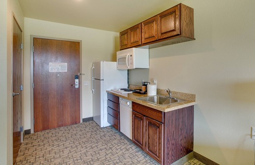Clintonville Hotel | Cobblestone Inn & Suites - Clintonville