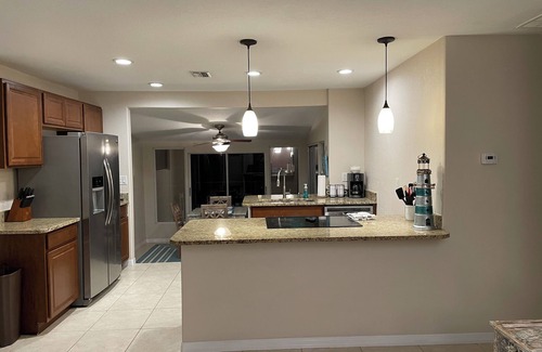 Laurel House | Coco NoKo cozy beach cottage + Swimming pool! Golf cart and pet friendly!