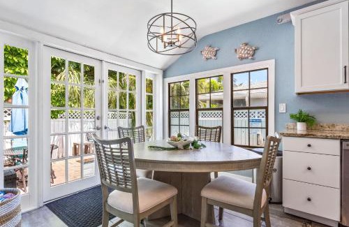 Bay Esplanade House | Coconut Beach House