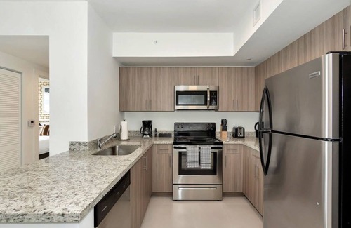 Coral Way House | Coconut Grove Charm, City Convenience | Roami at Grove 27