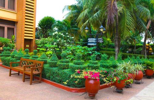North Ridge Hotel | Coconut Grove Regency Hotel