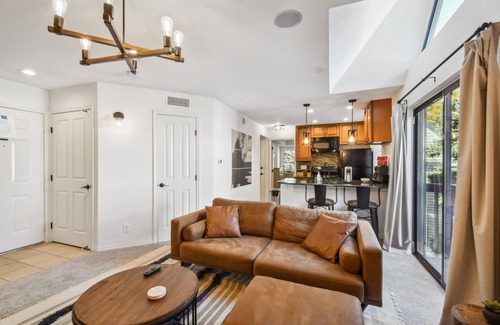 Englewood Apartment | Code & Comfort | Boston Commons