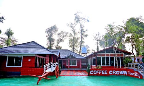 Sakleshpur House | Coffee Crown Homestay - 1KM Falls, Home Food & Coffee Estate