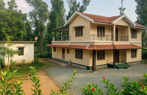 Kaimane House | Coffee View Holiday Homes