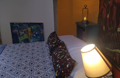 Saint-Etienne-des-Oullieres House | Color house Beaujolais