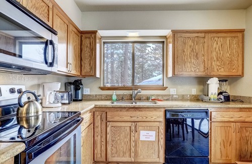 Montgomery Estates House | Cold Creek Chalet - Hot tub | Movie Room | Montgomery Estates