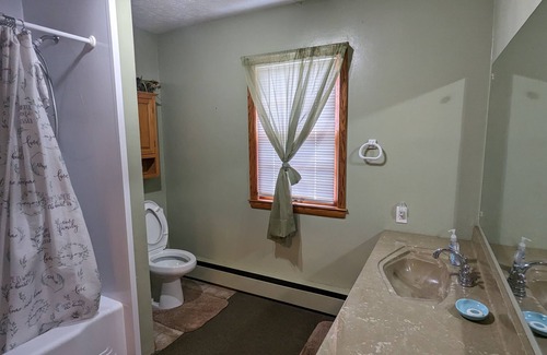 Marietta House | Cole Coffman Garden cozy 3-bedroom house near downtwon Marietta