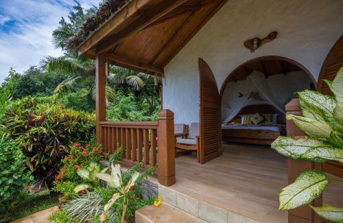 Baie Ste Anne Hotel | Colibri Hotel