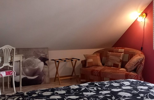 Les Ulmes Bed & Breakfast | Colibri is a room on the 1st floor for 2 people with its own entrance,
