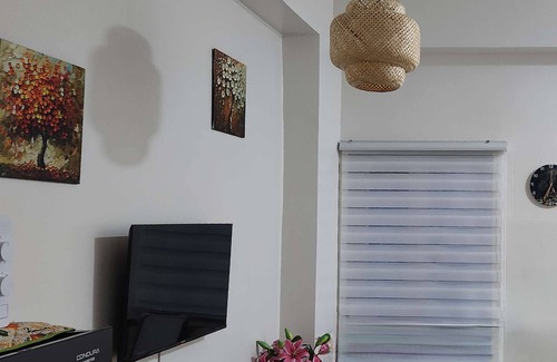 Trece Martires Apartment | Colin's Suite Condo with Pool/Near Tagaytay