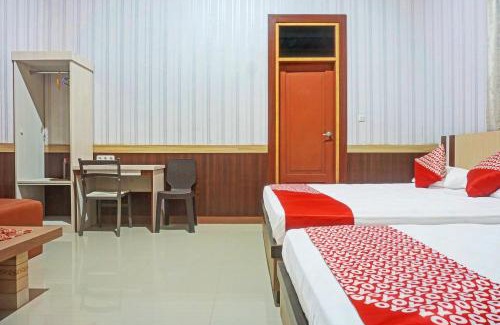 Jeneponto Hotel | Collection O 91488 Hotel Lingkarsut Jeneponto Near Patung kuda, Jeneponto