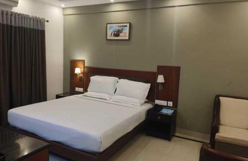 Thiruvananthapuram Hotel | Collection O Kazhakuttam Railway Station Viswam Greenfield