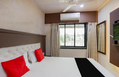 Mira Road East Hotel | Collection O Sapna