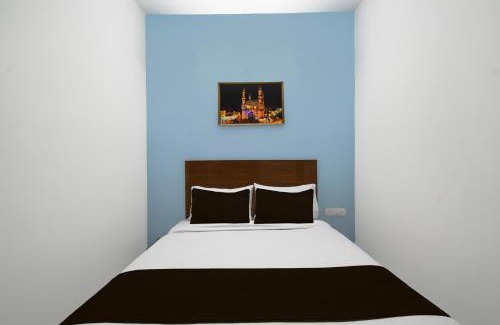 Kukatpally Housing Board Colony Hotel | Collection O The RIO HOTEL JNTU Bus Stop