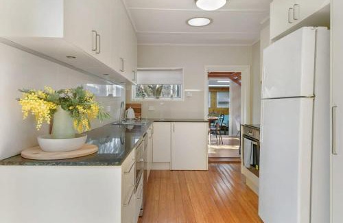 Calare House | Collwood Cottage Cosy & Free Wifi