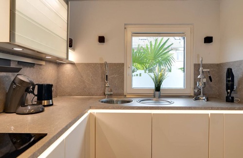 Rhein-Erft-Kreis District House | Cologne-Pulheim Saphierhaus I 180m2