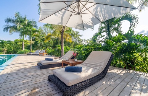 Anapoima Villa | Colombian Dream Getaway with Clay Tennis Court, Swimming Pools, Views and more.