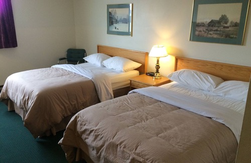 Brandon Hotel | Colonial Inn