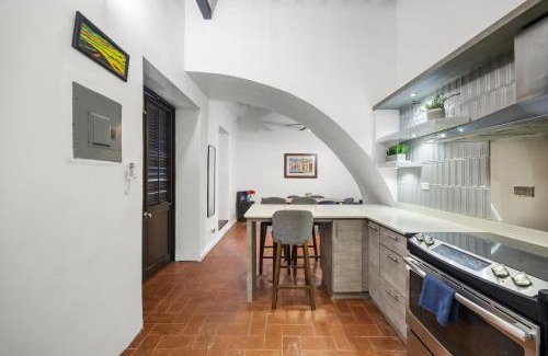 Old San Juan Apartment | Colonial Villa Just Remodeled 2 floors Indoor Patio & Tub