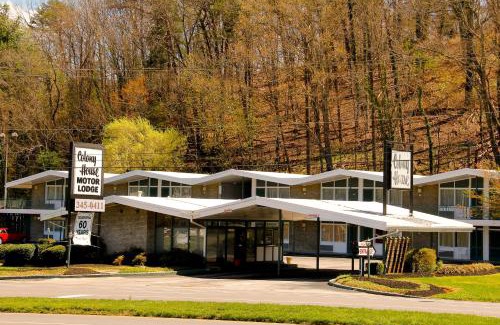 Roanoke Hotel | Colony House Motor Lodge