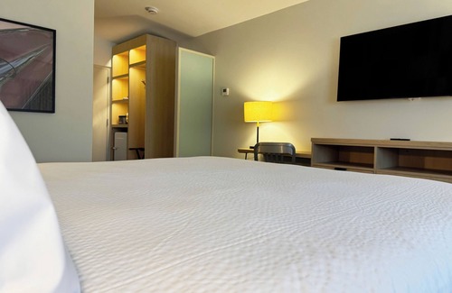 Roanoke Hotel | Colony House Motor Lodge