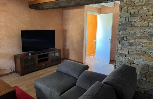 Castellfollit de la Roca Apartment | COMANEGRA