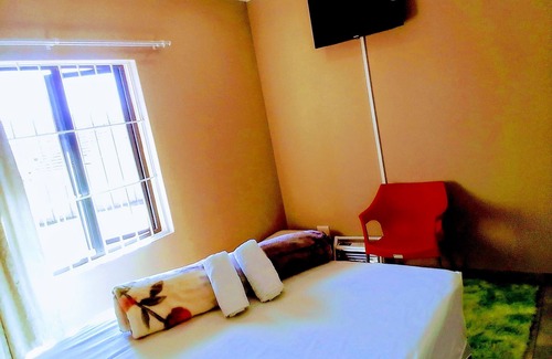 Scottsville Bed & Breakfast | "COME AS A GUEST LEAVE AS A FAMILY"