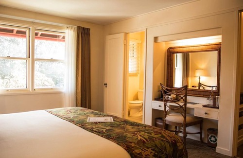 Volcano Hotel | Come Create Memories w/Fun-filled Adventures at this Paradise! Free Parking!