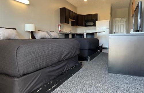 Midale Hotel | Come on Inn Motel