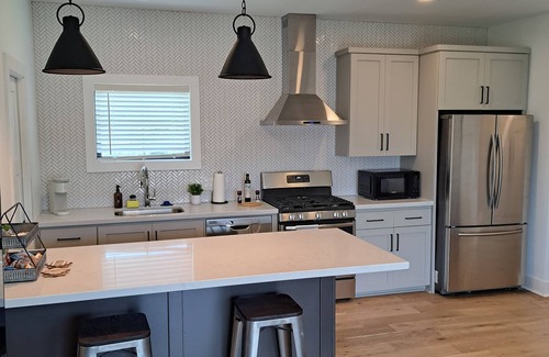 Southeast College Park Apartment | Come stay at a Luxurious Apartment less than a mile from Kyle