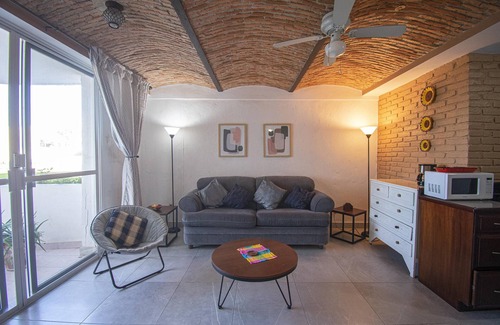Marina Mazatlan Condo | Come to the Warmth at La Marina Tenis