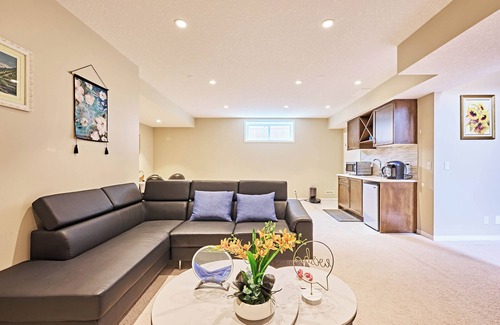 Northwest Calgary House | come to Valley Ridge, Calgary’s closest community to Banff, Camore, and Cochrane