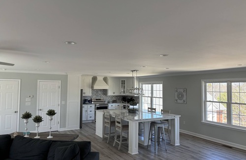 Heber Springs Apartment | Come visit Heber Springs and experience life on the Evans Mountaintop Farm!nnn