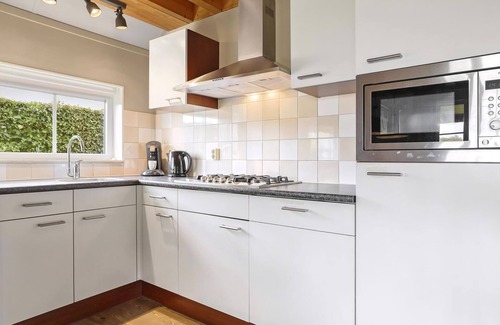 Witteveen House | Comfort 8-person bungalow in the holiday park Landal Orveltermarke