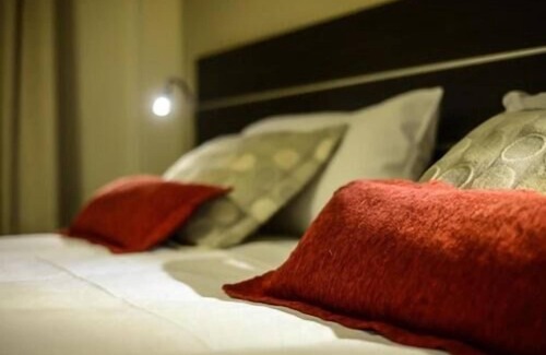 El Centro Hotel | Comfort and Convenient Stay, Centrally Located! Close to Plaza de Mayo Square
