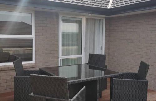 Tauranga House | Comfort and Peace at The Lakes
