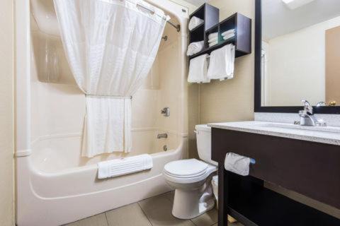 Owen Sound Hotel | Comfort Inn