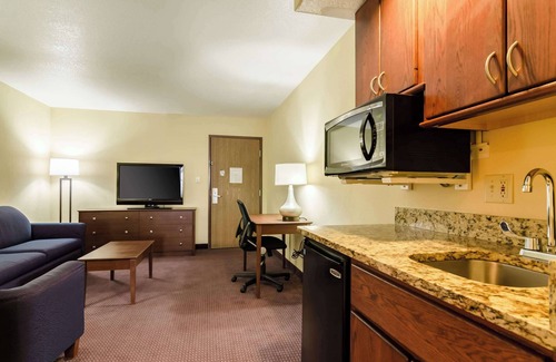 Colby Hotel | Comfort Inn Colby