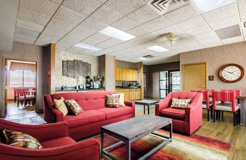 Colby Hotel | Comfort Inn Colby