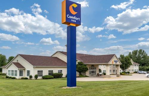 Dyersville Hotel | Comfort Inn Dyersville Near the Field of Dreams