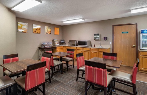 Dyersville Hotel | Comfort Inn Dyersville Near Field of Dreams