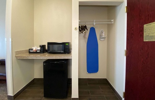 East Windsor Hotel | Comfort Inn East Windsor - Springfield