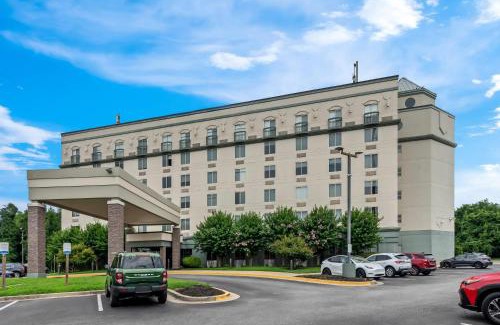Lake Arbor Hotel | Comfort Inn Largo-Washington DC East