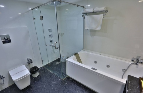 Hazratganj Hotel | Comfort Inn Lucknow