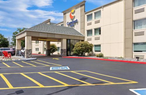 Mayfield Heights Hotel | Comfort Inn Mayfield Heights Cleveland East