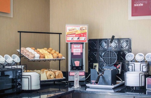 Fuquay-Varina Hotel | Comfort Inn & Suites Fuquay Varina